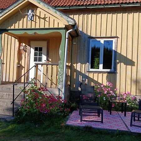 Charmigt Hus Pa Landet Naera Till Bad Strömstad Eksteriør bilde